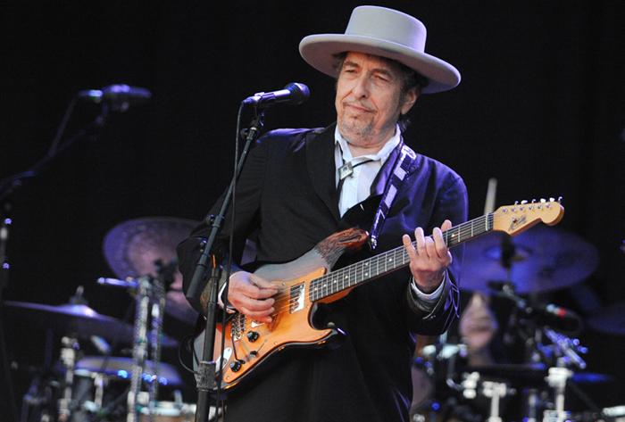 US legend Bob Dylan performs on stage during the 21st edition of the Vieilles Charrues music festival on July 22, 2012 in Carhaix-Plouguer, western France.  AFP PHOTO / FRED TANNEAU        (Photo credit should read FRED TANNEAU/AFP/GettyImages)