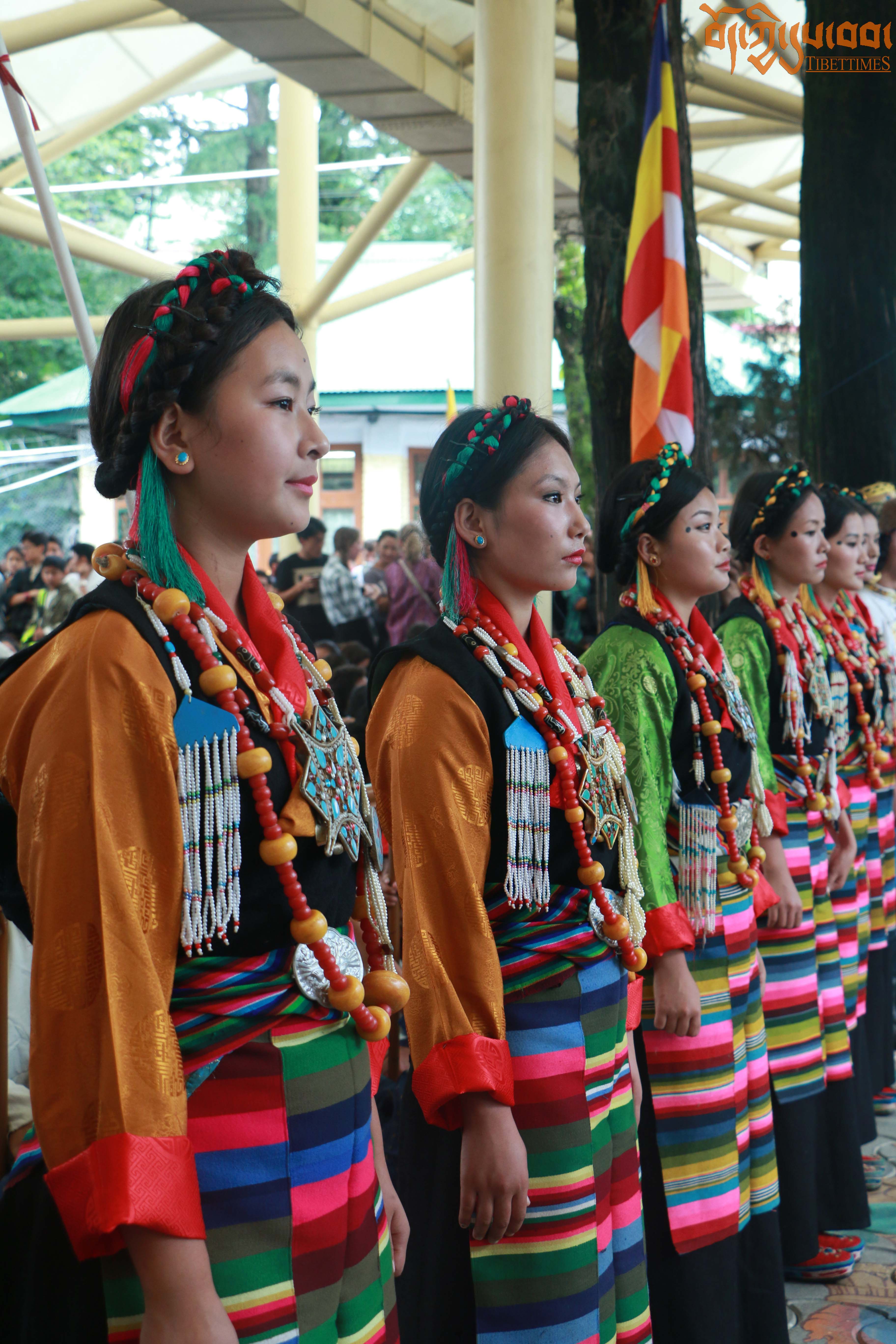 ཟློས་སྒར་ཚོགས་པ།