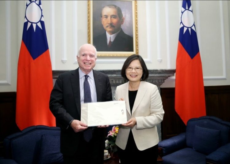 John McCain with Taiwan's president tsa-ing-wen