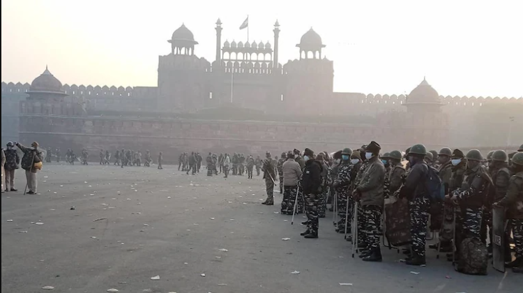 The security has been heightened near Red Fort on January 27, 2021. (Photo: ANI)