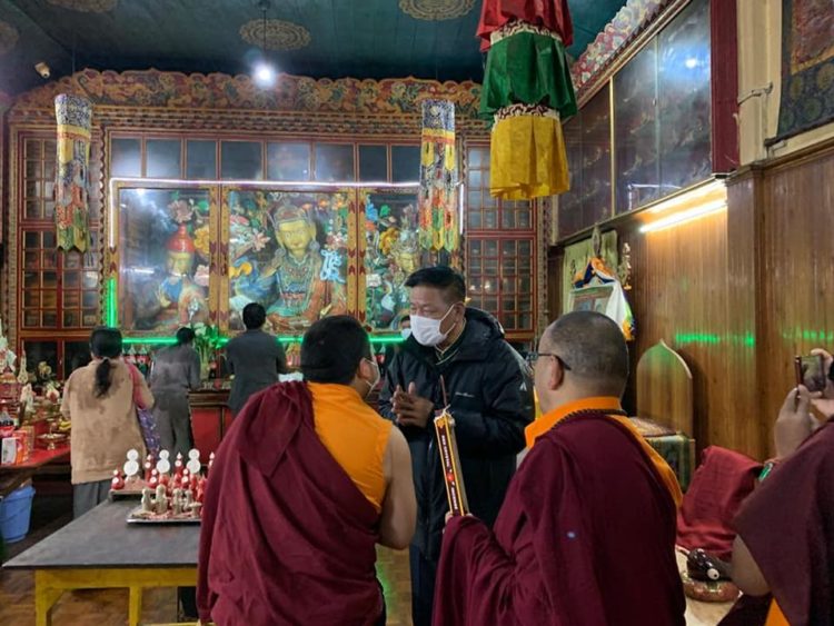 Sikyong offering prayers at Zigar Thupten Shedrupling monastery, 19 October 2021.