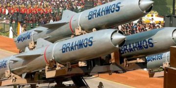 IAF's longest BrahMos strike mission: Sukhoi-30 takes off from Punjab, destroys target 4,000 km away. IndiaTvNews