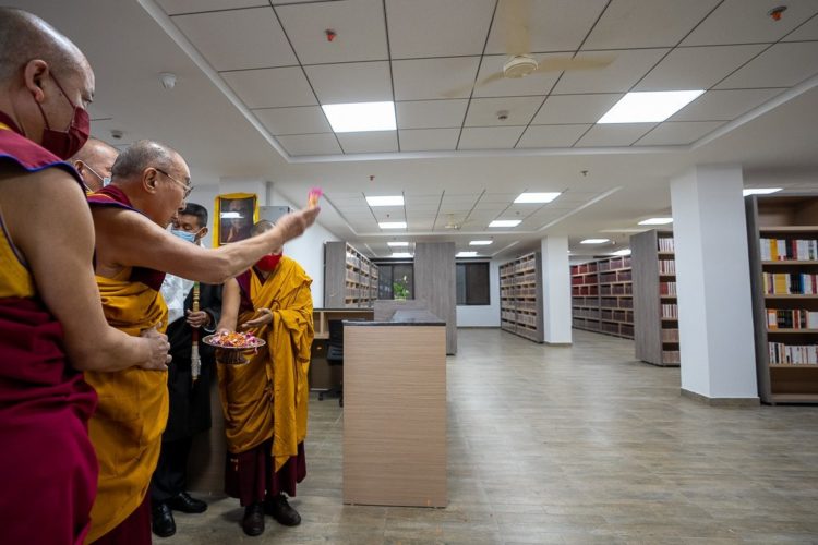 His Holiness the Dalai Lama blessing the library of the new Dalai Lama Library and Archive in Dharamsala, HP, India on July 6, 2022. Photo by Tenzin Choejor