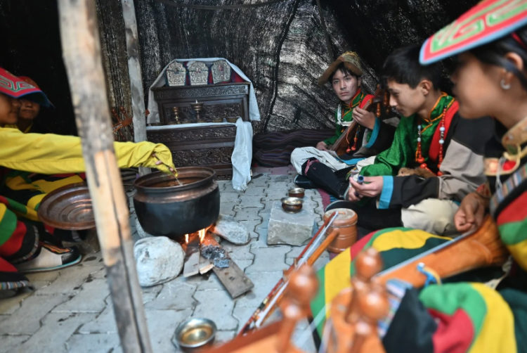 གངས་སྐྱིད་དུ་བོད་འབྲོག་པའི་འཚོ་བ་དངོས་འཁྲབ་སྟོན་བྱས།  ༢༠༢༢།༡༠།༢༧ བོད་མིའི་སྒྲིག་འཛུགས་ཀྱི་པར།