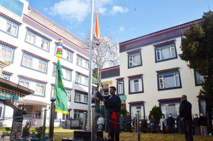 Sikyong Penpa Tsering rising the Indian National flag. 26th January 2023. Photo: Tibettimes