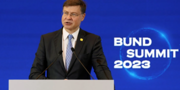 EU trade chief Valdis Dombrovskis speaks at the Bund Summit in Shanghai on Saturday. Photo: Reuters