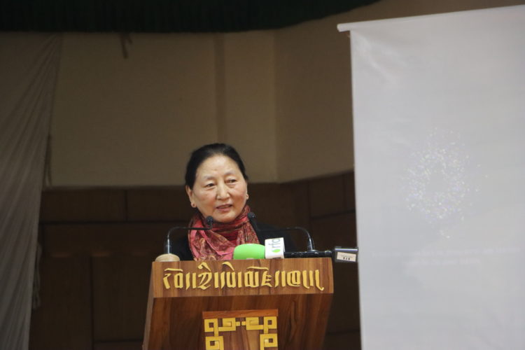 ཤེས་རིག་བཀའ་བློན་ལྕང་ར་ཐར་ལམ་སྒྲོལ་མ་མཆོག་གིས་བགྲོ་གླེང་དང་འབྲེལ་ནས་ལམ་སྟོན་གནང་བཞིན་པ། ༢༠༢༣།༡༠།༢༩ དུས་བབ་ཀྱི་པར།