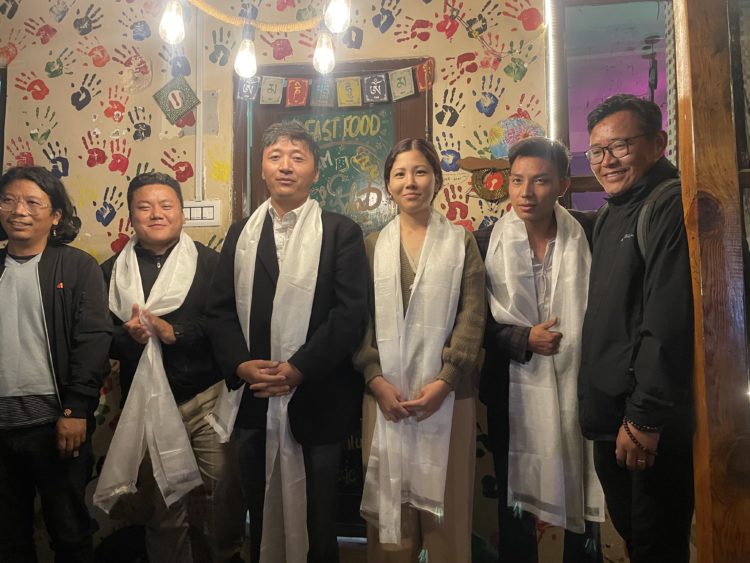 བོད་ཀྱི་གསར་འགོད་མཐུན་ཚོགས་ཀྱི་རྒྱུན་ལས་སྐབས་ ༡༡ པ་བདམས་ཐོན་བྱུང་སོང་། དུས་བབ་ཀྱི་པར། ༢༠༢༣།༡༠།༦