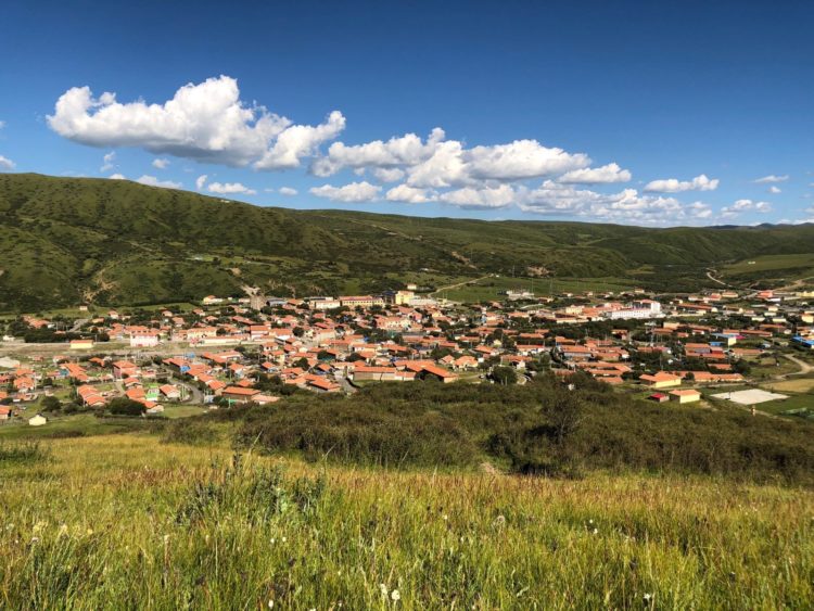 ཁྱུང་མཆུ་རྫོང་ཚ་རུ་མ་ཡུལ་ཚོ། པར་འབྲེལ་ཡོད་ནས་འདི་གར་མཁོ་སྤྲོད་གནང་།