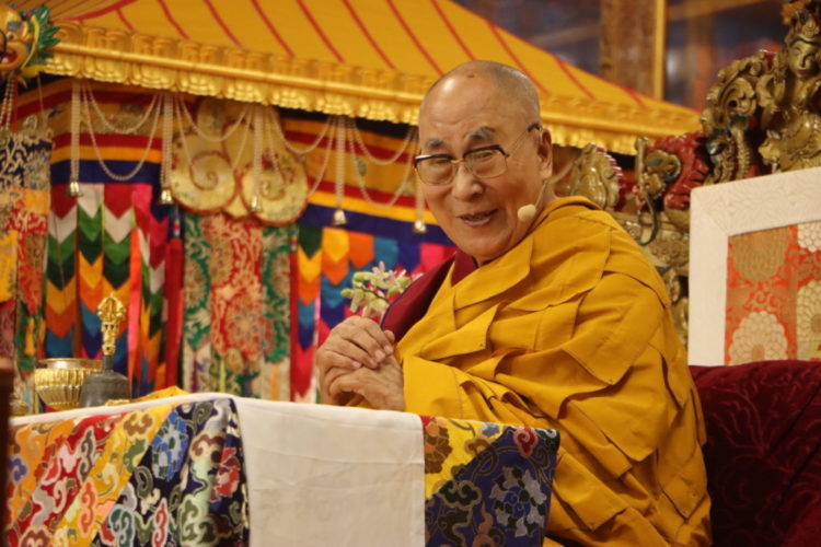 བོད་ཀྱི་དུས་བབ་གསར་ཁང་གི་སྐུ་པར།