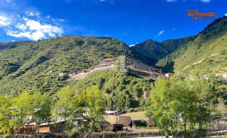 ཀན་སུའུ་ཞིང་ཆེན་ཐེ་བོ་རྫོང་གི་གཡིས་པ་ཡུལ་ཚོའི་བཀྲ་ཤིས་དགོན་པ། པར་འབྲེལ་ཡོད་ནས་མཁོ་སྤྲོད་གནང་།