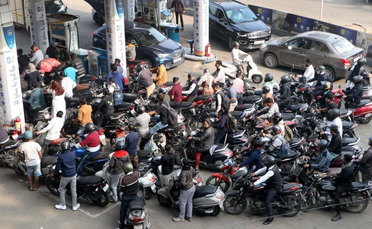 Truckers' Protest Against New Hit-And-Run Law Prompts Rush At Fuel Pumps. Photo: NDTV