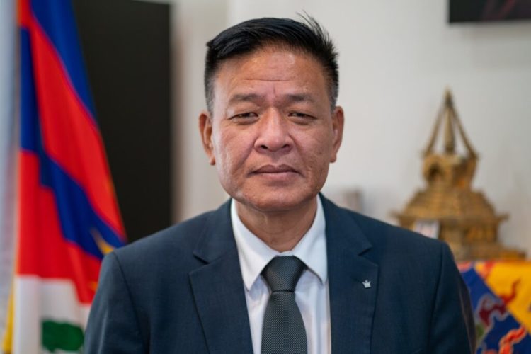བོད་མིའི་སྒྲིག་འཛུགས་ཕྱི་དྲིལ་ལས་ཁུངས་ཀྱི་པར།