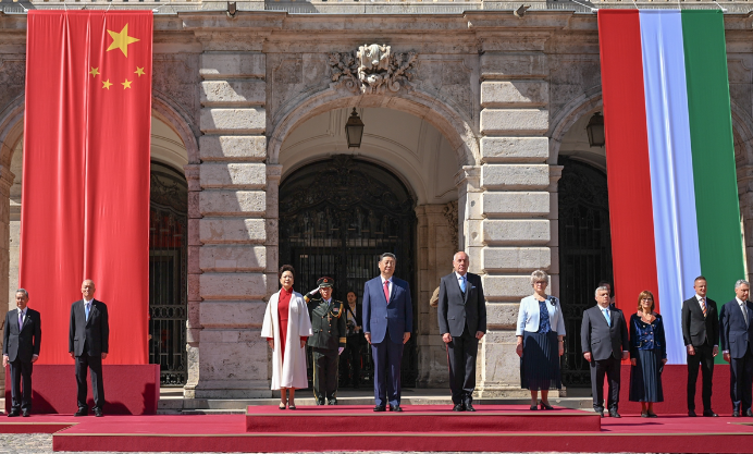 Chinese President Xi Jinping attends a welcome ceremony jointly held by Hungarian President Tamas Sulyok and Prime Minister Viktor Orban in Budapest, Hungary, on May 9, 2024 Photo: Xinhua