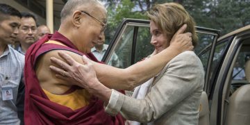 US House Democratic Leader Nancy Pelosi meets Tibetan spiritual leader the Dalai Lama, Dharamshala (Photo: SNS)