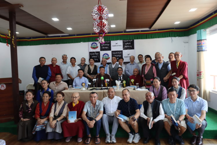 བོད་ཀྱི་གསོ་རིག་ལྷན་ཚོགས་ཀྱི་ལོ་རྒྱུས་ཕྱོགས་སྒྲིག་དཔེ་དེབ་དབུ་འབྱེད་གནང་།