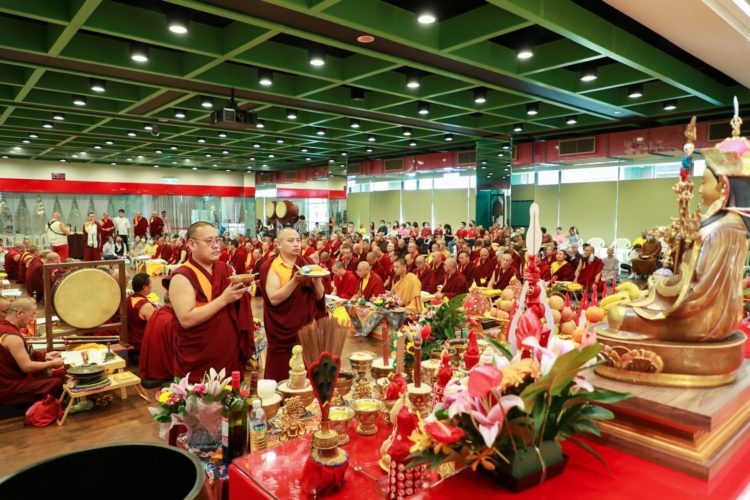 ཐའེ་ཝན་དུ་མ་ཧཱ་གུ་རུའི་འབུམ་ཚོགས་ཐེངས་བཞི་པ་འཚོགས་པ། ༢༠༢༤།༠༧།༢༩ པར་འབྲེལ་ཡོད་ནས་མཁོ་སྤྲོད་གནང་།