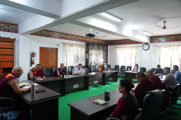ད་མི་མང་སྤྱི་འཐུས་རྒྱུན་ལས་ལྷན་ཚོགས་ཐེངས་ ༡༦༢ པའི་སྐབས། པར་དབང་། བོད་མི་མང་སྤྱི་འཐུས་ལྷན་ཚོགས།