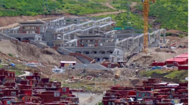 རྒྱ་ནག་གཞུང་གིས་བླ་རུང་སྒར་དུམ་བུ་གཉིས་སུ་བཏང་། བོད་ཀྱི་དུས་བབ་ཀྱི་པར།