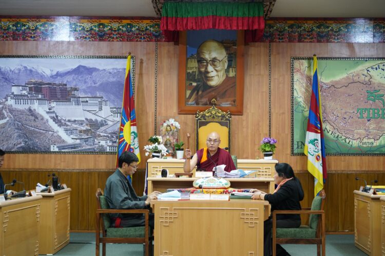 སྐབས་ ༡༧ པའི་སྤྱི་འཐུས་ལྷན་ཚོགས་ཀྱི་གྲོས་ཚོགས་ཚོགས་དུས་དགུ་པ་མཇུག་སྒྲིལ་སོང་། བོད་མི་མང་སྤྱི་འཐུས་ལྷན་ཚོགས་ཀྱི་པར།  ༢༠༢༥།༣།༣༡