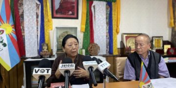 སྲིད་ཚབ་དང་བདེ་སྲུང་བཀའ་བློན་རྒྱ་རི་སྒྲོལ་མཆོག་དང་བཀའ་དྲུང་སྦྲ་གཉིས་ཚེ་རྒྱལ།  ༢༠༢༥། ༥། ༢ བོད་ཀྱི་ངུས་བབ་ཀྱི་པར།
