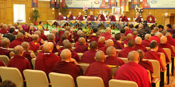 བཙན་བྱོལ་བོད་མིའི་ཆོས་ཚོགས་ཐེངས་ ༡༤ པ་དབུ་འཛུགས་གནང་། ༢༠༡༩།༡༡།༢༧ དུས་བབ་གསར་ཁང་གི་པར།
