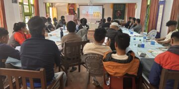 གཏན་ཉིན་སློབ་གྲྭ་ཁག་གི་ལུས་རྩལ་དགེ་རྒན་རྣམས་ལ་ཟབ་སྦྱོང་སྤྲོད་བཞིན་པ། དུས་བབ་གསར་ཁང་གི་པར། ༢༠༢༥།༥།༡༤