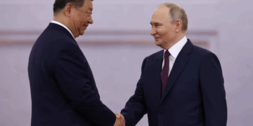 Russian President Vladimir Putin shakes hands with his Chinese counterpart Xi Jinping during a welcoming ceremony before their talks at the Kremlin in Moscow, Russia, May 8, 2025. REUTERS/Evgenia Novozhenina