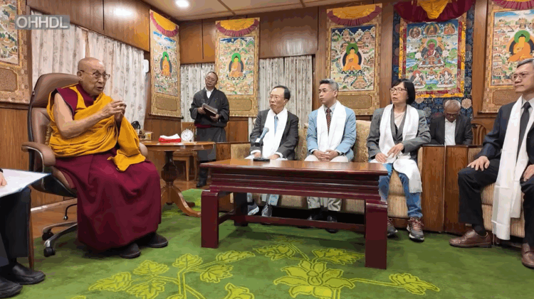 ༧གོང་ས་མཆོག་དང་རྒྱ་རིགས་ཚན་རིག་པའི་བགྲོ་གླེང་ཐེངས་གསུམ་པ་འཚོག