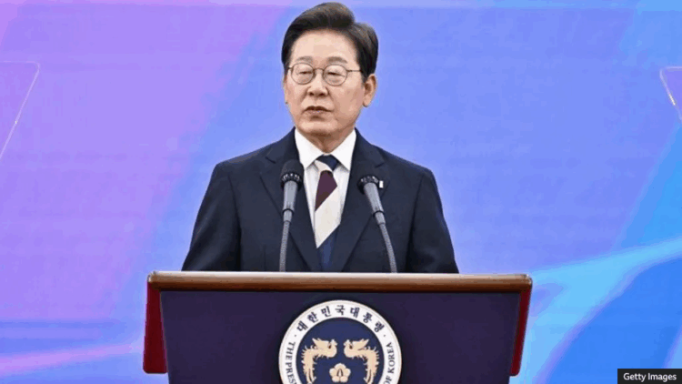 Lee enters office at a time when the country is grappling with deep divisions