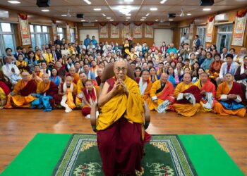 ༧གོང་ས་མཆོག་ནས་སྟོང་འཁོར་མཉྫུ་ཤྲཱི་ཧུ་ཐོག་ཐུས་གཙོས་པའི་སོག་པོ་ ༡༤༨ ལ་མཇལ་ཁ་དང་བཀའ་སློབ་སྩལ། དགའ་ལྡན་ཕོ་བྲང་གི་སྐུ་པར། ༢༠༢༥།༠༦།༢༠