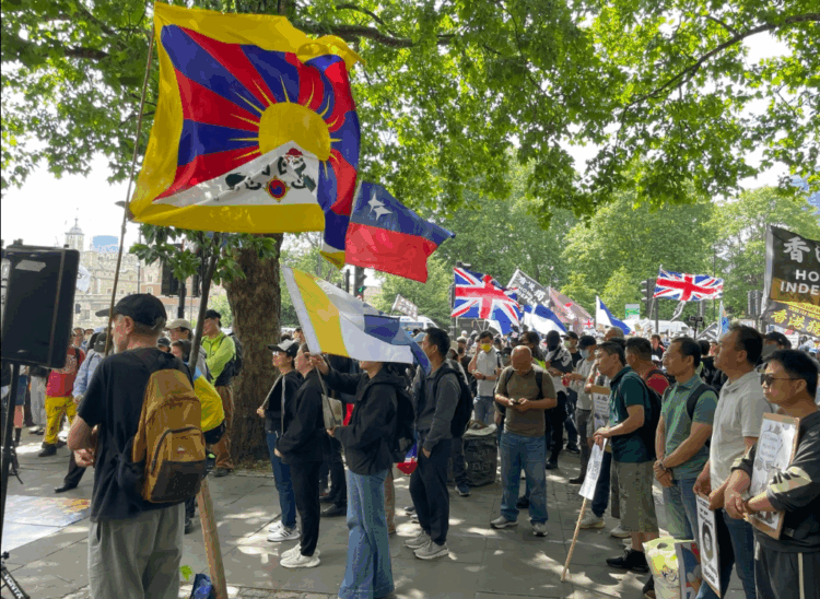 དབྱིན་ཡུལ་ནང་རྒྱ་ནག་གི་གཞུང་ཚབ་ཁང་གསར་རྒྱག་ལ་ངོ་རྒོལ་བྱས་འདུག  པར་དབང་།GATPM ༢༠༢༥།༦།༡༤