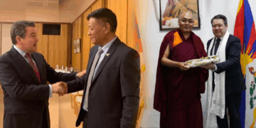 བོད་དོན་རྒྱབ་སྐྱོར་བ་སྐུ་ཞབས་ཌེན་སི་མི་ཐི་མཆོག་ཨོ་གླིང་གི་ཕྱི་སྲིད་ལས་ཁུངས་ཀྱི་ཚོང་དོན་གྱི་བློན་ཆེན་གཞོན་པར་བསྐོས། པར་བོད་ཀྱི་དུས་བབ་ཀྱིས་བསྒྲིགས། ༢༠༢༥།༦།༡༦