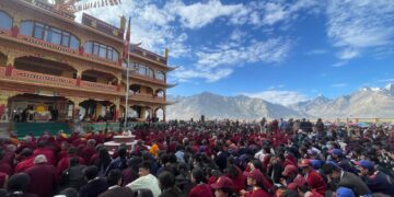 ༧གོང་ས་མཆོག་ནས་ཟངས་དཀར་དུ་ལམ་གཙོ་རྣམ་གསུམ་གྱི་བཀའ་ཆོས་སྩལ།༢༠༢༥།༠༧།༢༥ དུས་བབ་ཀྱི་པར།