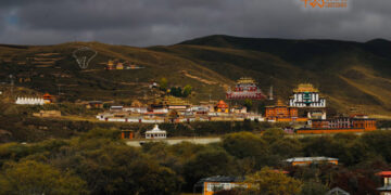 རྔ་བ་རྫོང་ཨ་འདུས་དགོན་པ། པར་འབྲེལ་ཡོད་ནས་འདི་གར་མཁོ་སྤྲོད་གནང་།