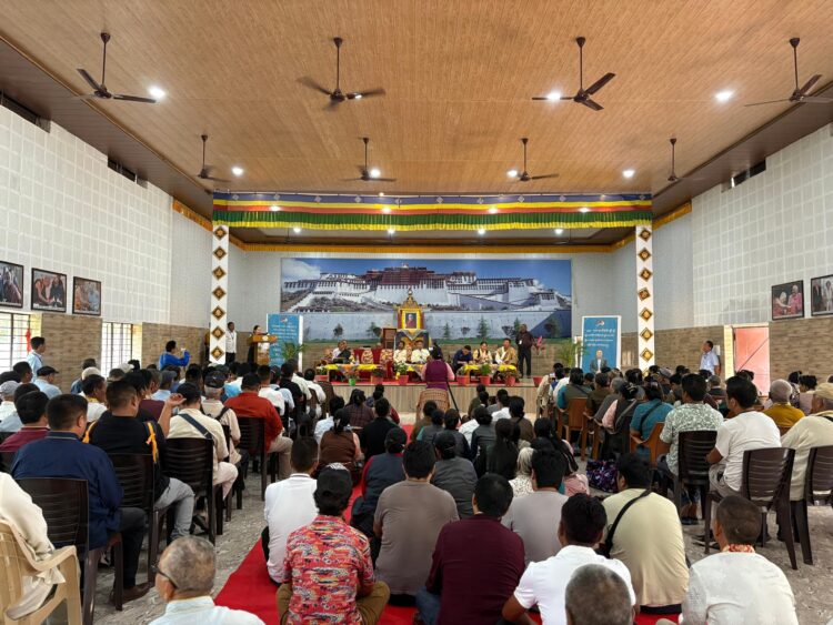 ་སྲིད་སྐྱོང་སྤེན་པ་ཚེ་རིང་མཆོག་གིས་མན་སྤར་ཕན་བདེ་གླིང་དུ་འཚམས་གཟིགས་གནང་། ༢༠༢༥།༠༨།༠༦ བོད་མིའི་སྒྲིག་འཛུགས་ཀྱི་པར།