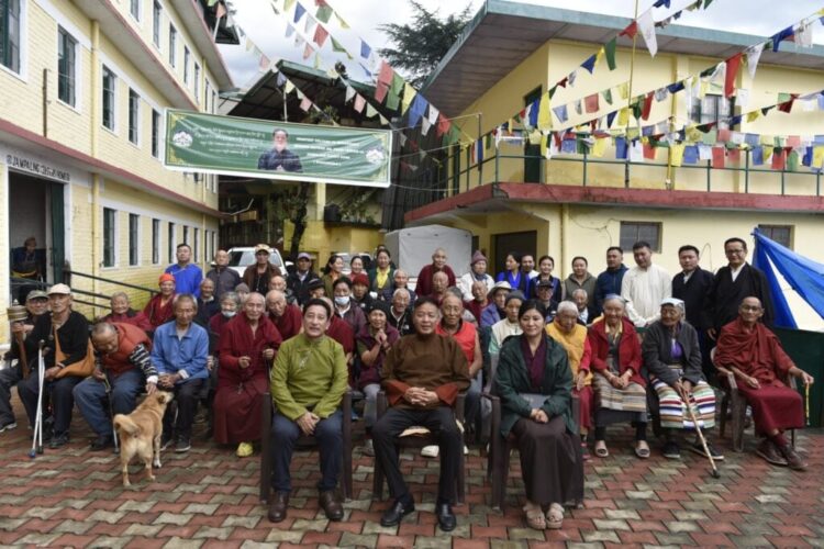 སྲིད་སྐྱོང་མཆོག་གིས་བྱམས་པ་གླིང་རྒན་གསོ་ཁང་དུ་འཚམས་གཟིགས་གནང་། ༢༠༢༥།༠༨།༢༦ བོད་མིའི་སྒྲིག་འཛུགས་ཀྱི་པར།