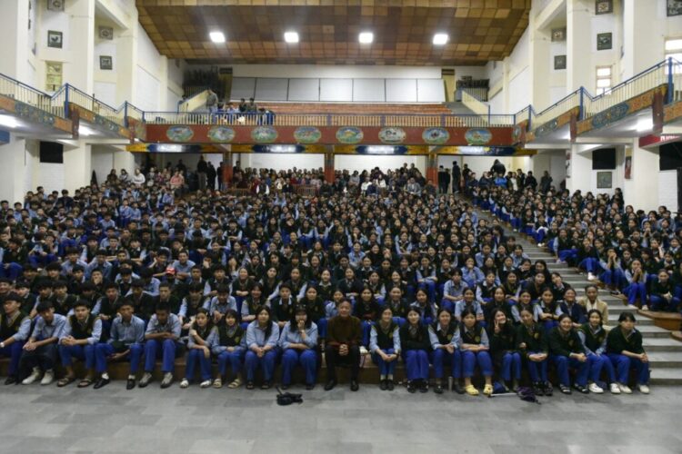 སྲིད་སྐྱོང་མཆོག་གིས་དྷ་སྟེང་བོད་ཕྲུག་ཁྱིམ་སྡེ་རུ་གསུང་བཤད་གནང་། ༢༠༢༥།༠༨།༢༦ བོད་མིའི་སྒྲིག་འཛུགས་ཀྱི་པར།