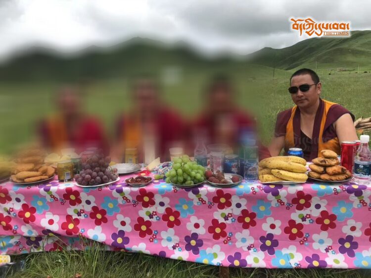 གཙང་དགོན་པའི་གྲྭ་ཤེར་བཟང་རྒྱ་མཚོ་ལགས་ཀྱིས་རྒྱ་གཞུང་ལ་ངོ་རྒོལ་གྱིས་རང་སྲོག་བཏང་། བོད་ཀྱི་དུས་བབ་གསར་ཁང་གི་པར། 2025/8/22