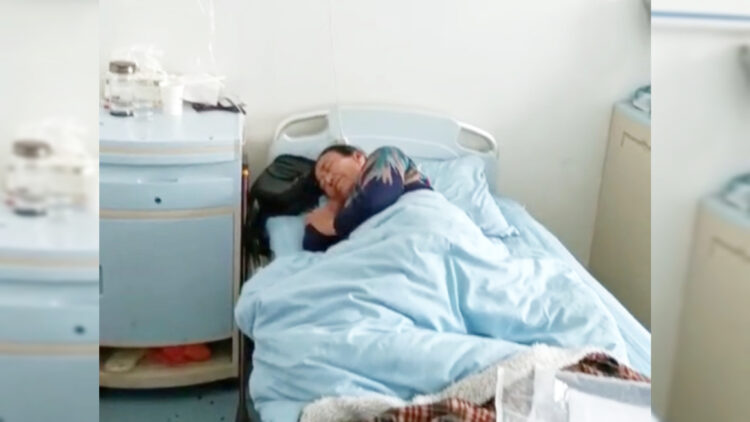 མགོན་པོ་སྐྱིད་ལགས་ཀྱི་སྒལ་ཚིགས་ལ་ཆག་སྐྱོན་ཤོར་ནས་ལུས་པོ་ཡོངས་འགུལ་སྐྱོད་མི་ཐུབ་པར་གྱུར་ཡོད་འདུག 
བོད་ཀྱི་དུས་བབ་ཀྱི་པར།