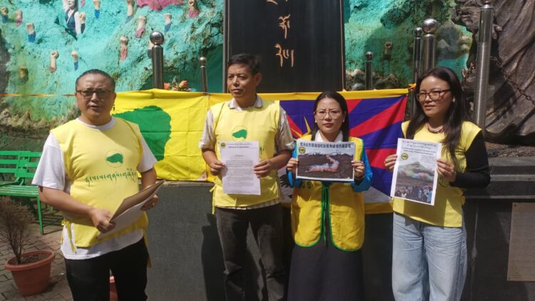 སྒྱུ་རྩལ་འགྲེམས་སྟོན་ལ་ཁ་གཡར་ཏེ་བོད་ཀྱི་ཁོར་ཡུག་གཏོར་སྐྱོན་བཏང་བར་ངོ་རྒོལ་བྱས། བོད་ཀྱི་དུས་བབ་ཀྱི་པར། ༢༠༢༥།༩།༢༤