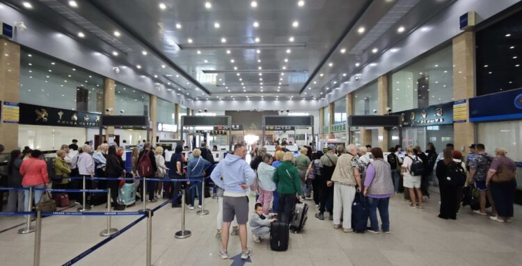 རྒྱ་ནག་ནང་ལོགས་ནས་ཨུ་རུ་སུའི་ཡུལ་སྐོར་བ་གནས་ལེན་བྱེད་བཞིན་པ། དྲ་ལམ་གྱི་པར།