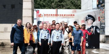 ཕྱ་ིལོ་ ༢༠༢༥ ཟླ་ ༩ ཚེས་ ༡༨ ཉིན་ཨུ་རུ་སུའི་ཡུལ་སྐོར་བ་ ༡༦ འགྲམ་འགག་སྒོ་ནས་བོད་དུ་ཕྱིན། དྲ་ལ་མ་གྱི་པར།