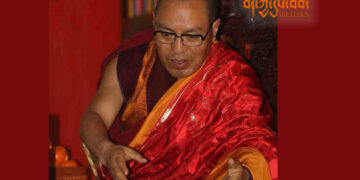མགོ་ལོག་དགའ་བདེ་རྫོང་ལུང་སྔོན་དགོན་པའི་ཁྲི་པ་སྤྲུལ་སྐུ་ཧཱུཾ་ཀར་རྡོ་རྗེ་མཆོག འབྲེལ་ཡོད་ནས་པར་འདི་གར་མཁོ་སྤྲོད་གནང་།