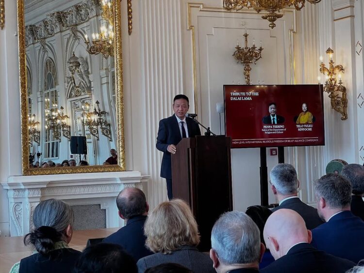 སྲིད་སྐྱོང་མཆོག་གིས་ཅེག་སྤྱི་མཐུན་རྒྱལ་ཁབ་ཀྱི་རྒྱལ་སྤྱིའི་ཆོས་ལུགས་རང་དབང་ཚོགས་ཆེན་ཐོག་མཉམ་ཞུགས་གནང་། ༢༠༢༥།༡༡།༡༢ བོད་མིའི་སྒྲིག་འཛུགས་ཀྱི་པར།