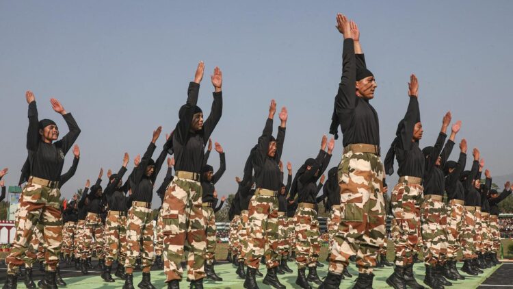 Indo-Tibetan Border Police (ITBP) personnel show skills during the police force’s 64th Raising Day, in Udhampur, Jammu and Kashmir, on November 22, 2025 | Photo Credit: PTI