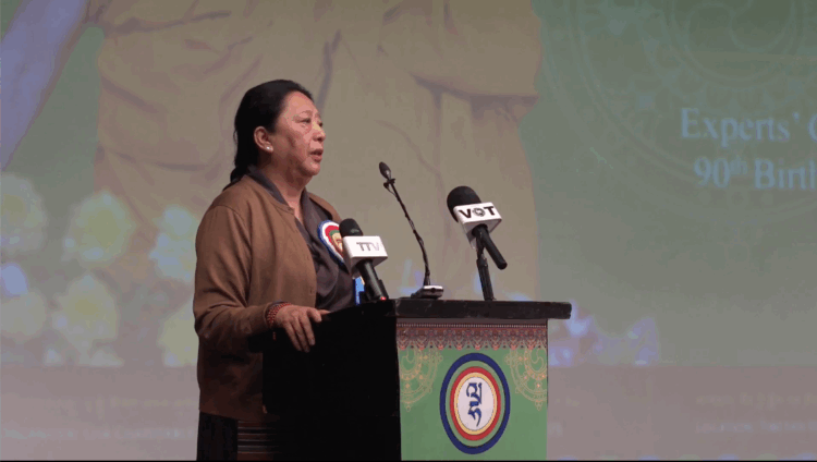 སྐུ་མགྲོན་གཙོ་བོ་བདེ་སྲུང་བཀའ་བློན་རྒྱ་རི་སྒྲོལ་མ་མཆོག་གིས་གསུང་བཤད་གནང་བཞིན་པ། ༢༠༢༥།༡༡།༡ ཐད་གཏོང་ནས་པར་བླངས།