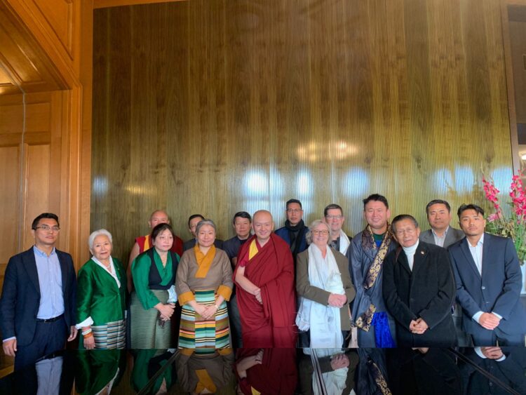 Kyabje Kundeling Rinpoche Visits the Swiss Parliament in Bern. Photo. Tibet.net