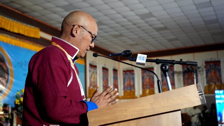 ཨ་རུ་ན་ཅལ་མངའ་སྡེའི་ཆོས་རིག་བློན་ཆེན་ལས་ཁུངས་ཀྱི་ངེས་སྟོན་པ་ཐུབ་བསྟན་སྐལ་ལྡན་ལགས་ཀྱིས་མཇུག་སྡོམ་མཛད་སྒོའི་ཐོག་གསུང་བཤད་གནང་། ༢༠༢༥།༡༢།༠༦ དུས་བབ་ཀྱི་པར།
