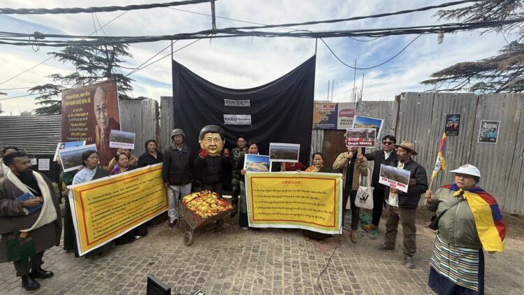 བོད་ཀྱི་གཞུང་ཁོངས་མིན་པའི་ཚོགས་པ་ལྔས་རྒྱ་གཞུང་ལ་ངོ་རྒོལ་བྱས། ༢༠༢༥།༡༢།༡༩ དུས་བབ་ཀྱི་པར།